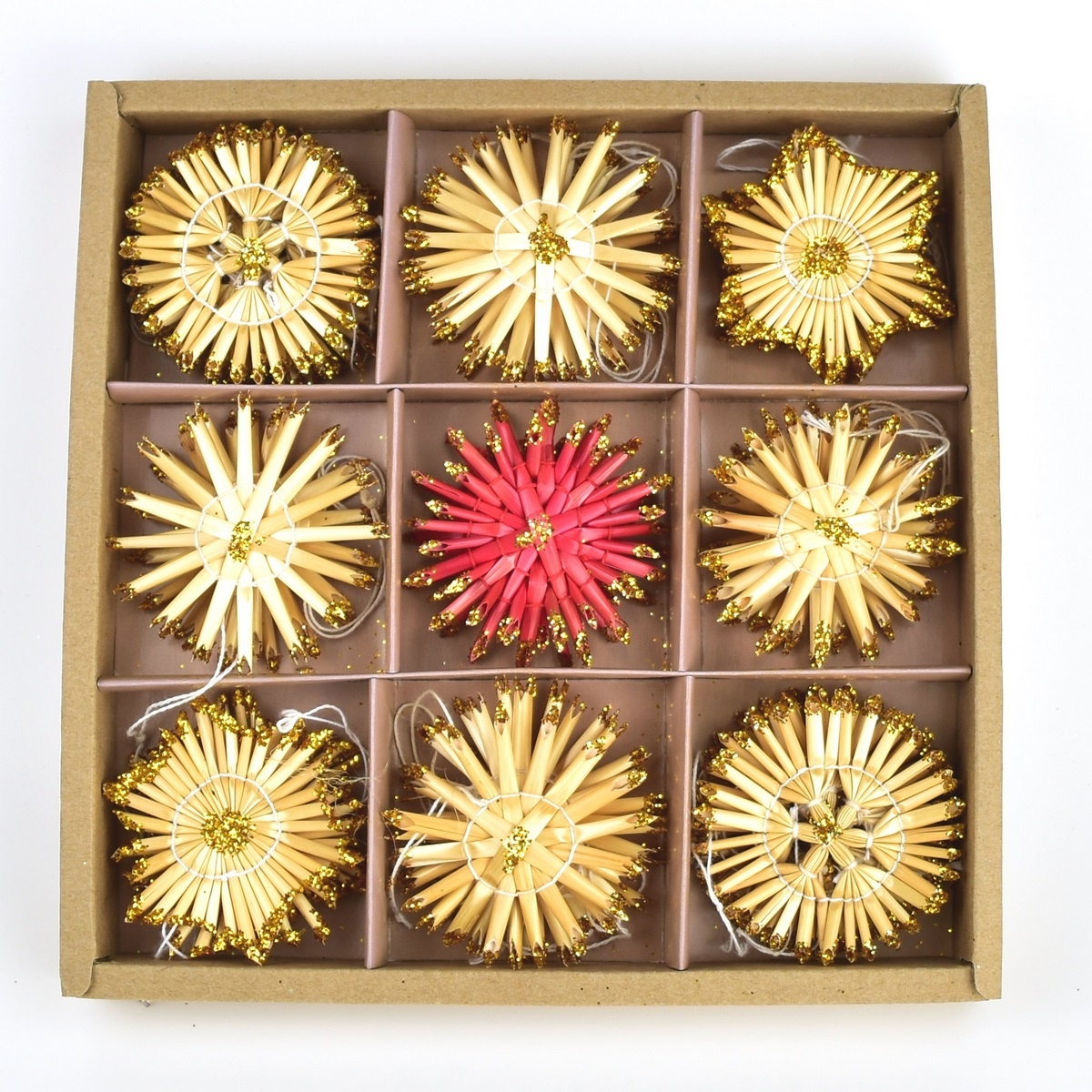 Sada pozlátených slamených ozdôb