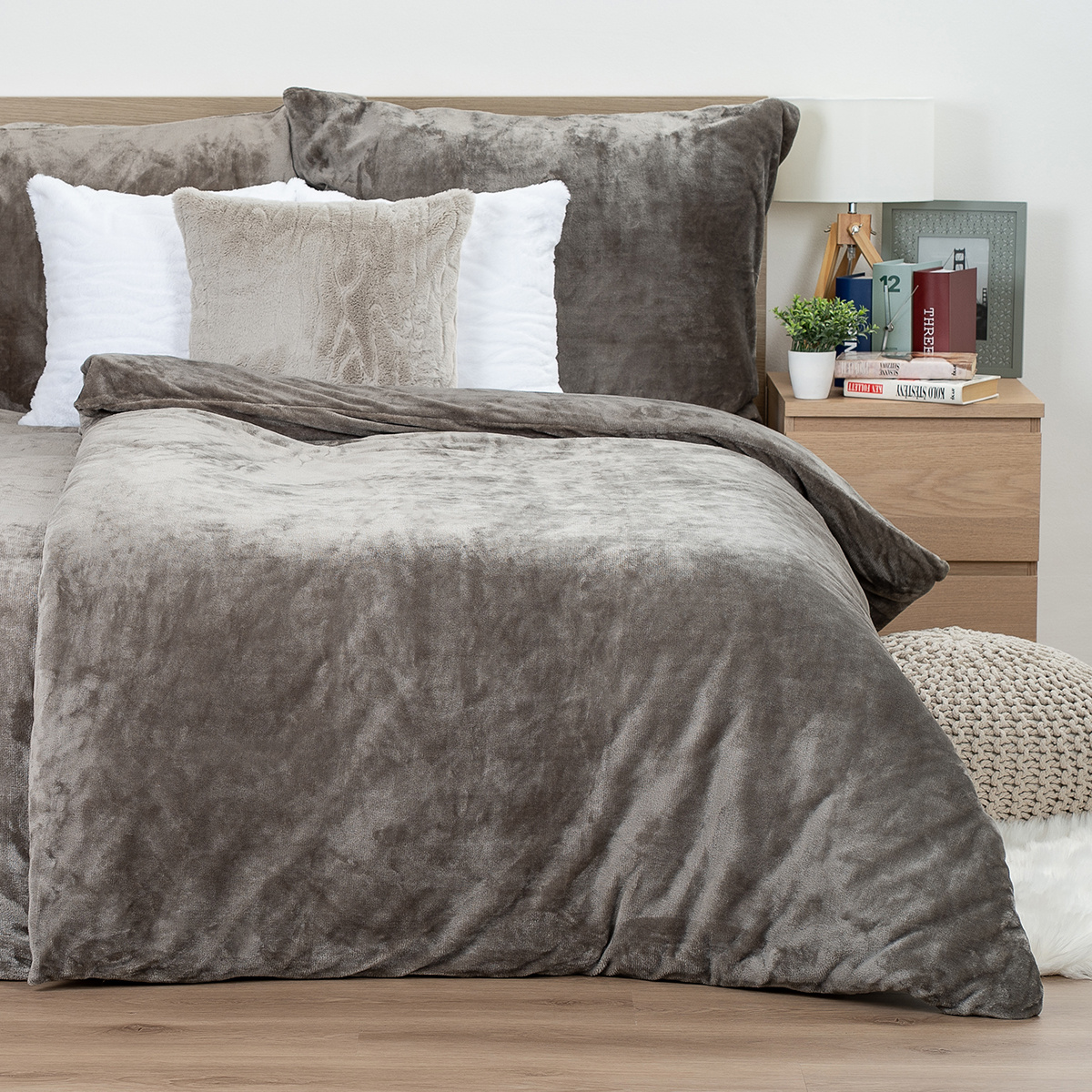 4home obliečky mikroflanel sivá